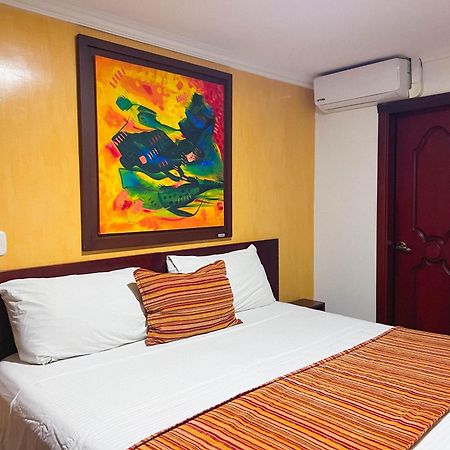 Hotel Luxor Pereira Exterior photo
