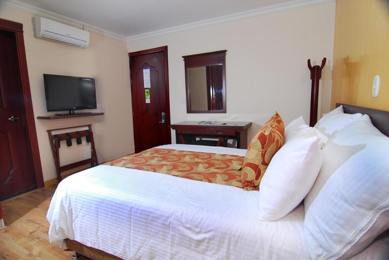 Hotel Luxor Pereira Exterior photo
