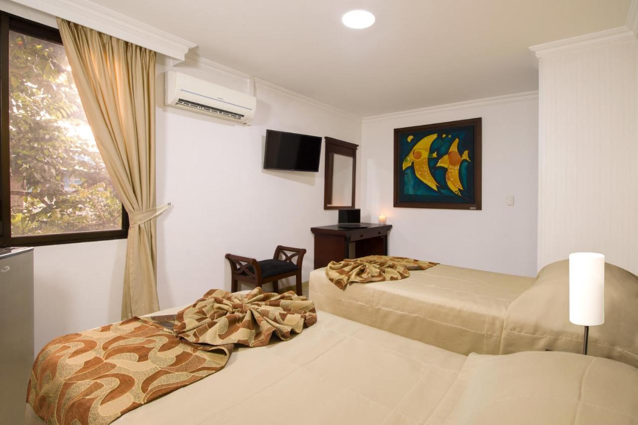 Hotel Luxor Pereira Exterior photo