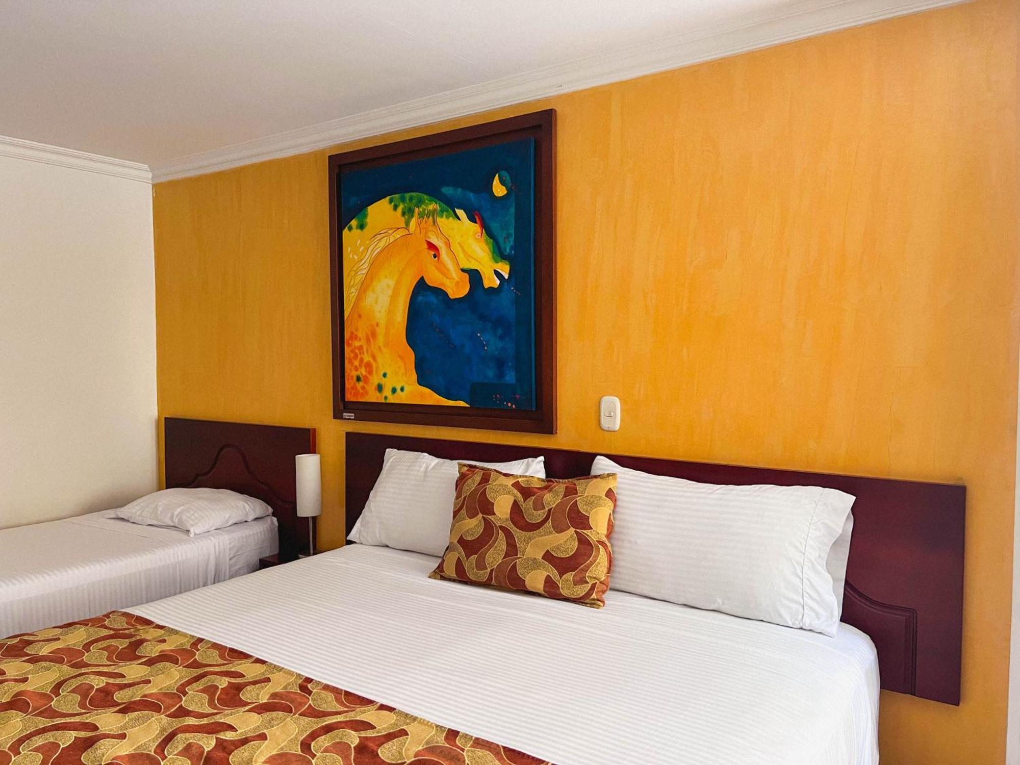 Hotel Luxor Pereira Exterior photo