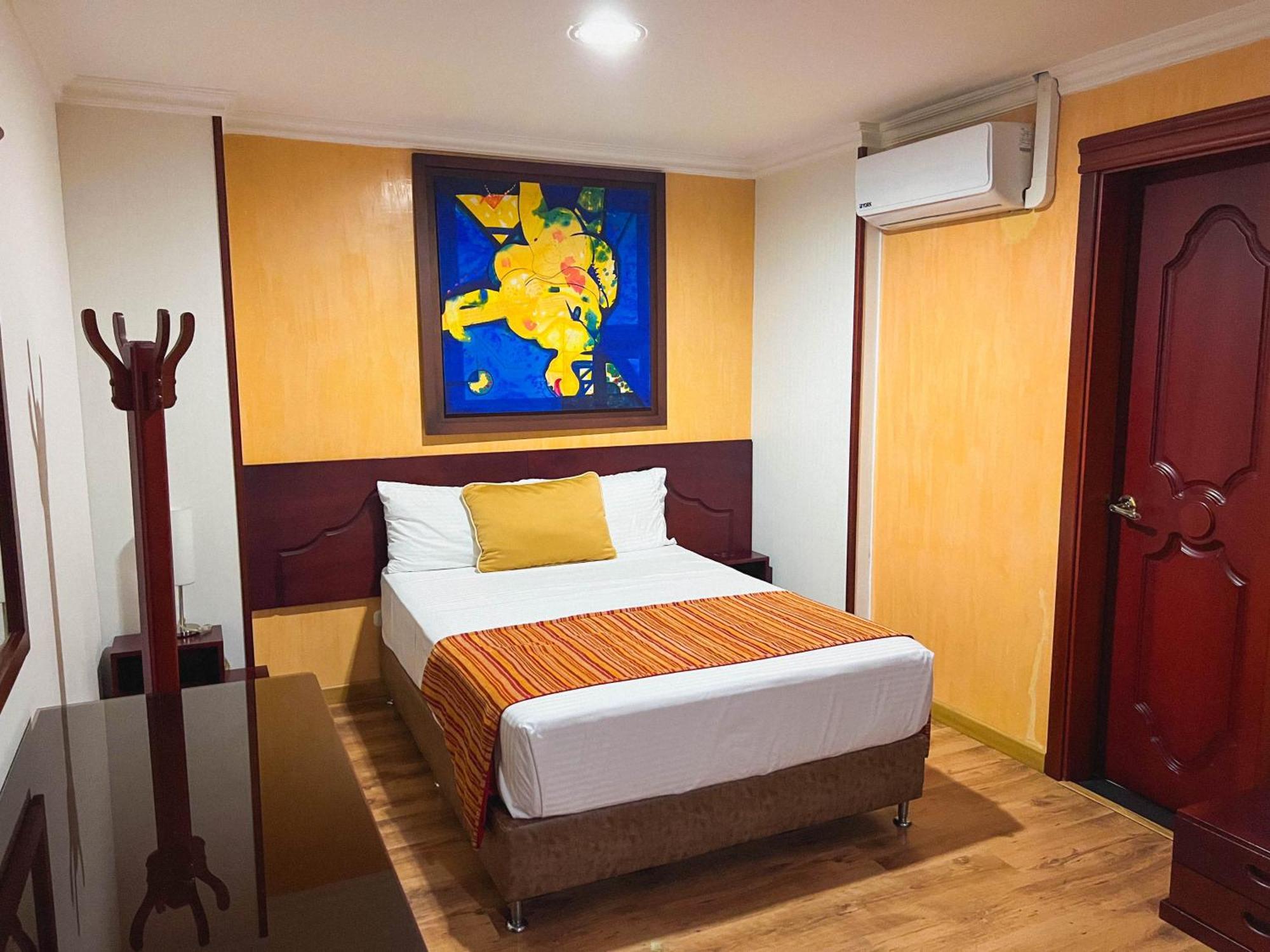 Hotel Luxor Pereira Exterior photo