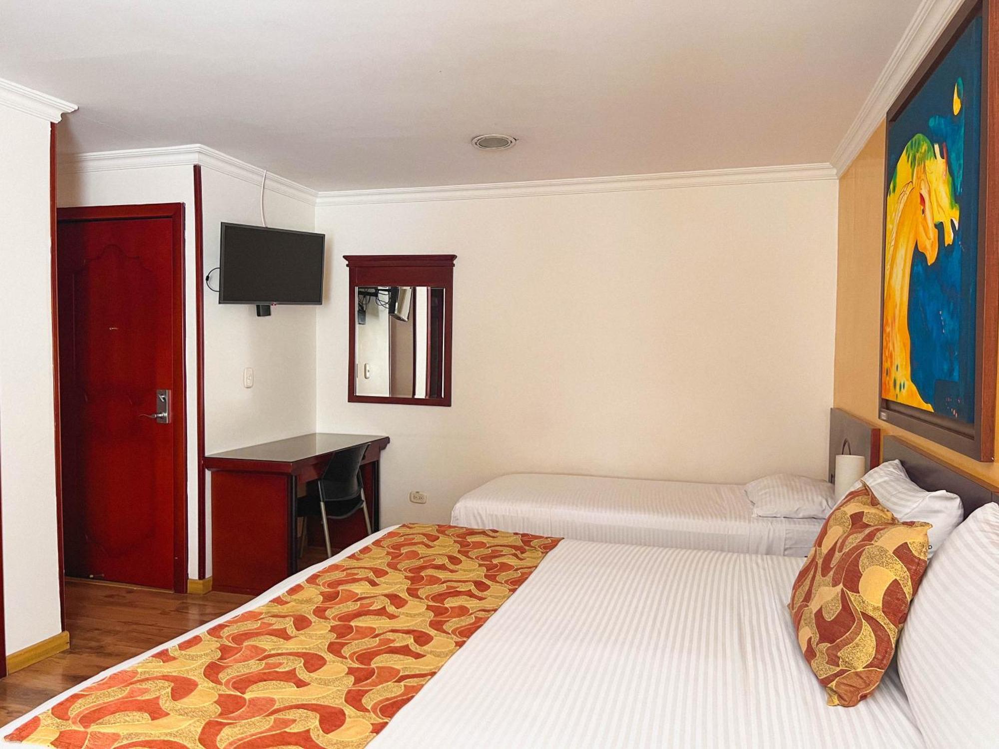 Hotel Luxor Pereira Exterior photo